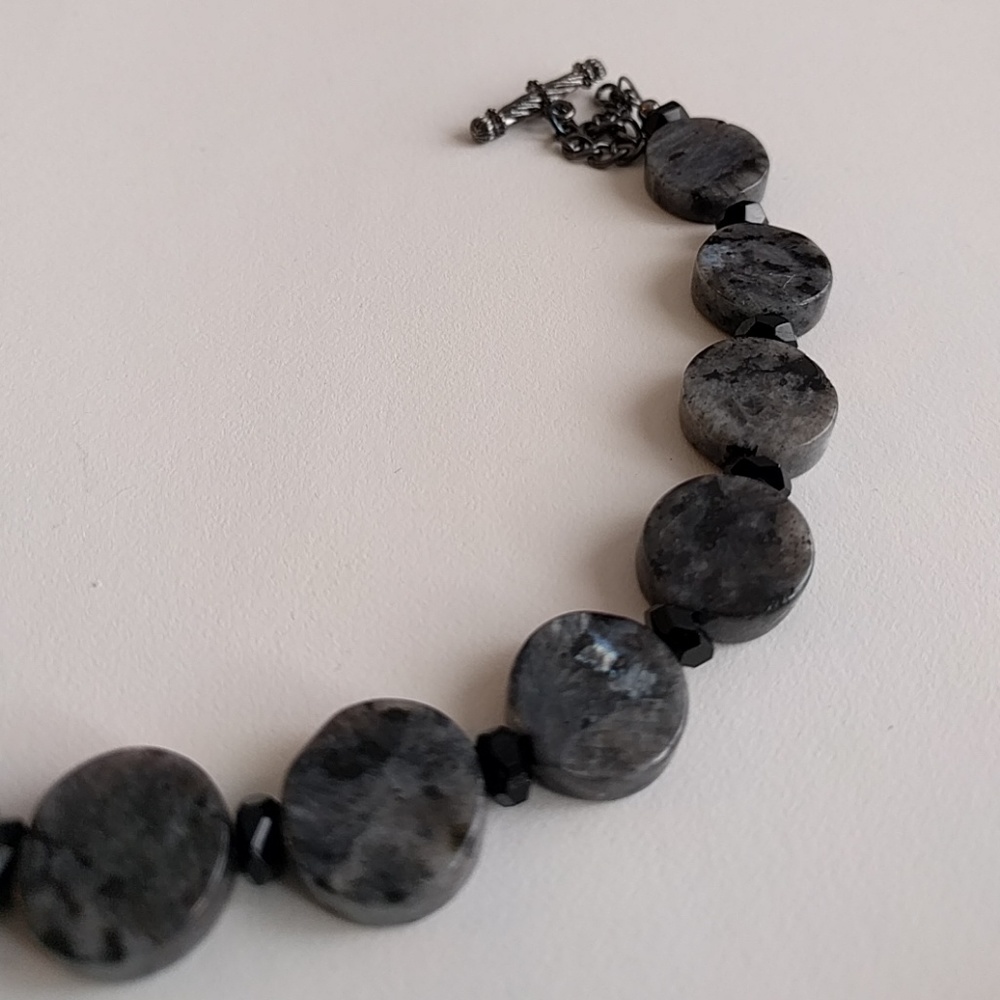Black labradorite bracelet